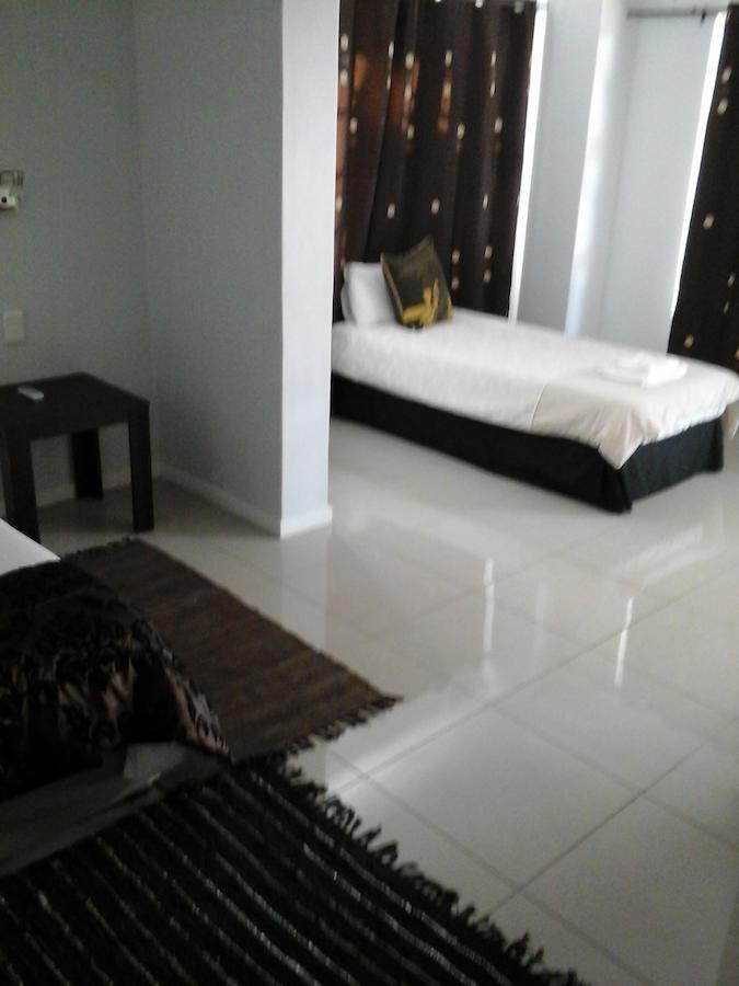 Village Boutique Hotel Otjiwarongo Pokój zdjęcie