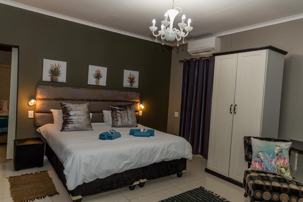 Village Boutique Hotel Otjiwarongo Zewnętrze zdjęcie