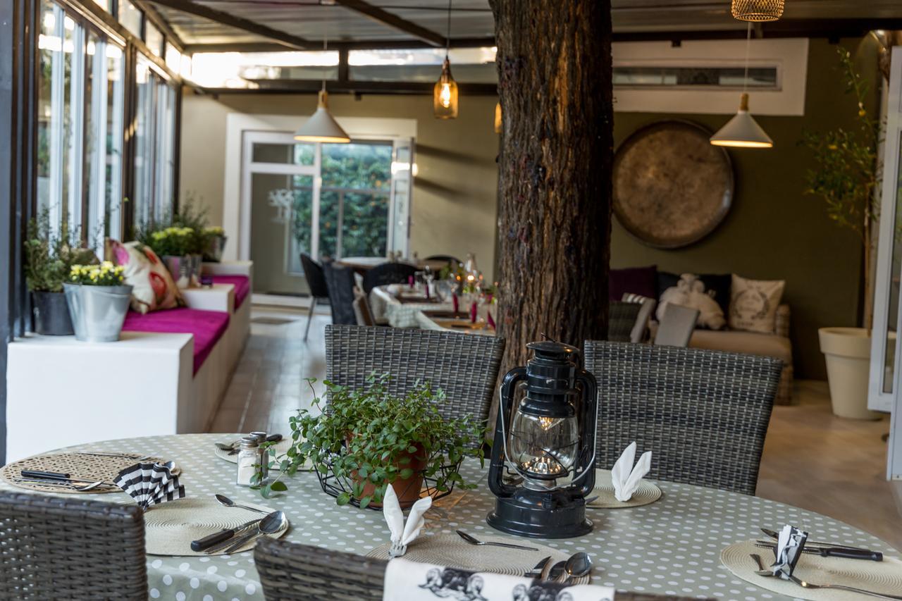 Village Boutique Hotel Otjiwarongo Zewnętrze zdjęcie