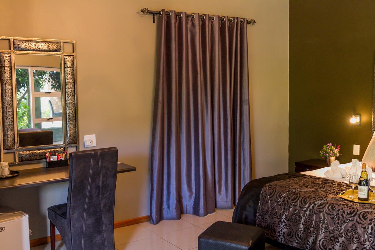 Village Boutique Hotel Otjiwarongo Zewnętrze zdjęcie