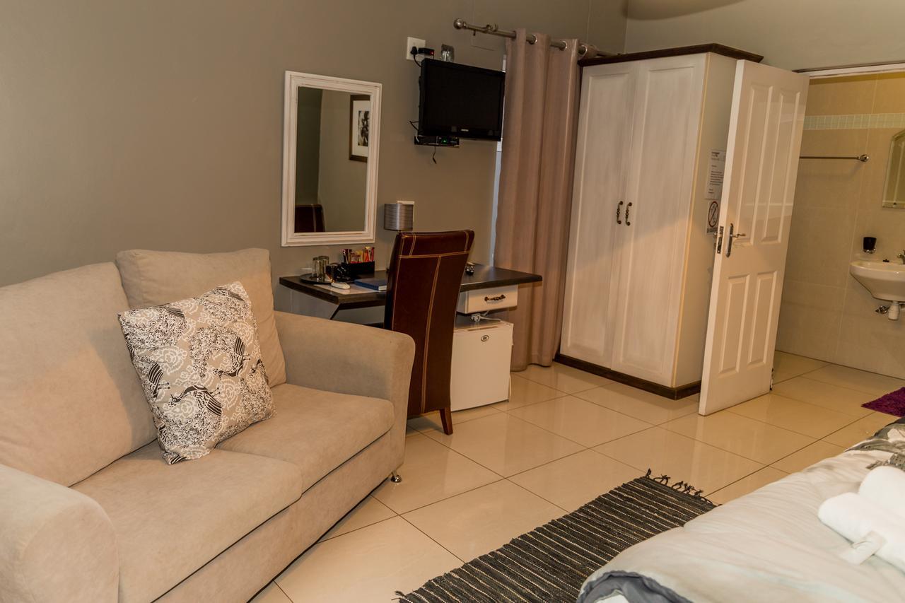 Village Boutique Hotel Otjiwarongo Zewnętrze zdjęcie