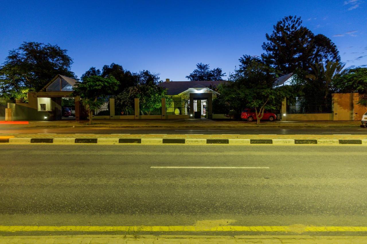 Village Boutique Hotel Otjiwarongo Zewnętrze zdjęcie